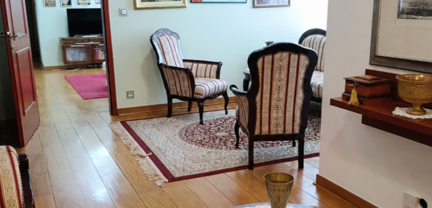 Stan površine 90m2, Centar