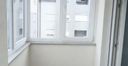 Stan površine 43m2, EŠ naselje