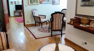 Stan površine 90m2, Centar