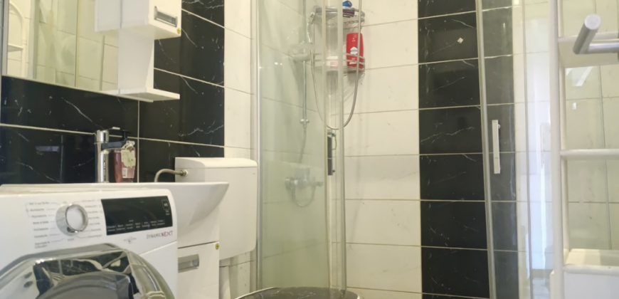 Stan površine 57m2, Bulevar